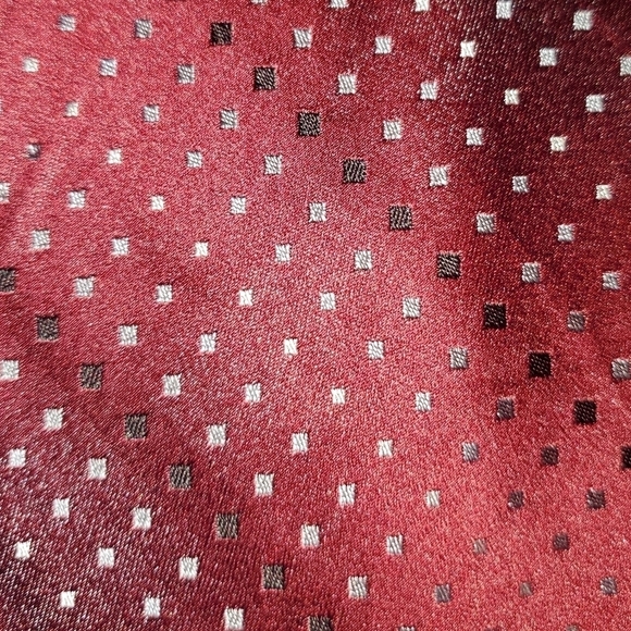 𝅺Preen Ellis red dotted Tie NEW - Picture 2 of 5